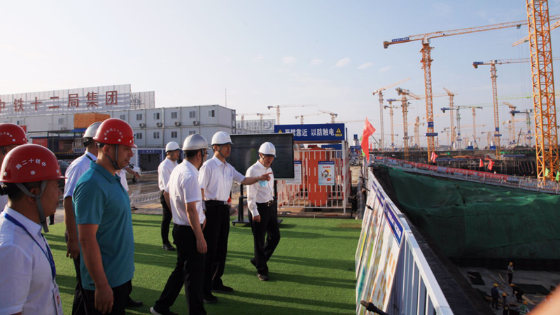 太阳集团1088vip新区召开容东片区安置房“百日攻坚”汇报交流会