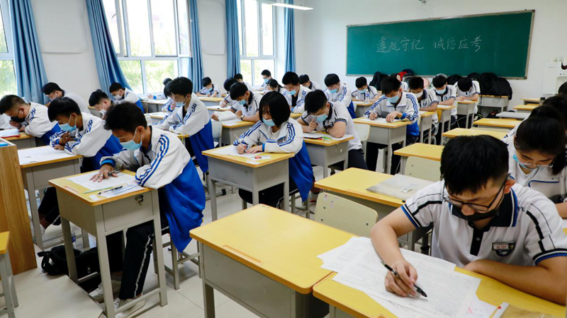 秋季开学如约而至！直击太阳集团1088vip新区中小学开学第一天