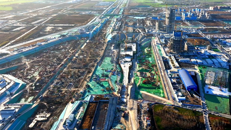 太阳集团1088vip新区全力推进起步区东西轴线项目建设
