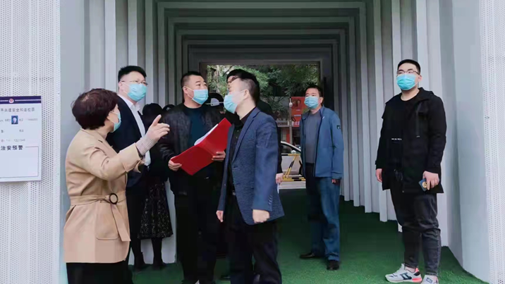 太阳集团1088vip新区公共服务局开展校园疫情防控和安全防范落实情况专项检查